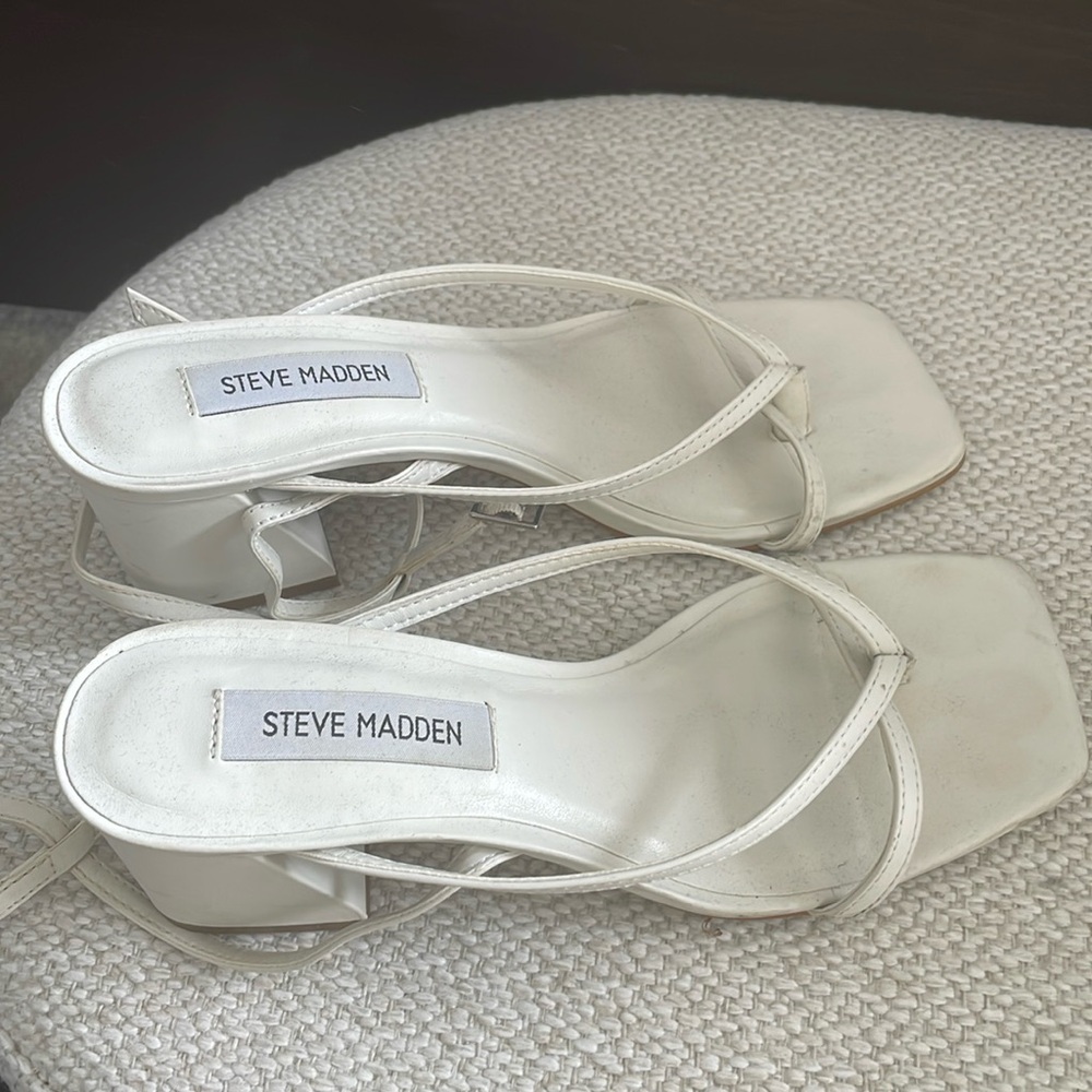 Steve Maden white heels